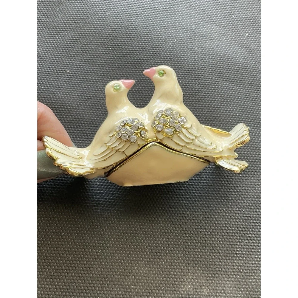 Vintage Enameled Hinged Trinket Box Two Doves Love Birds Collectible Decorative
